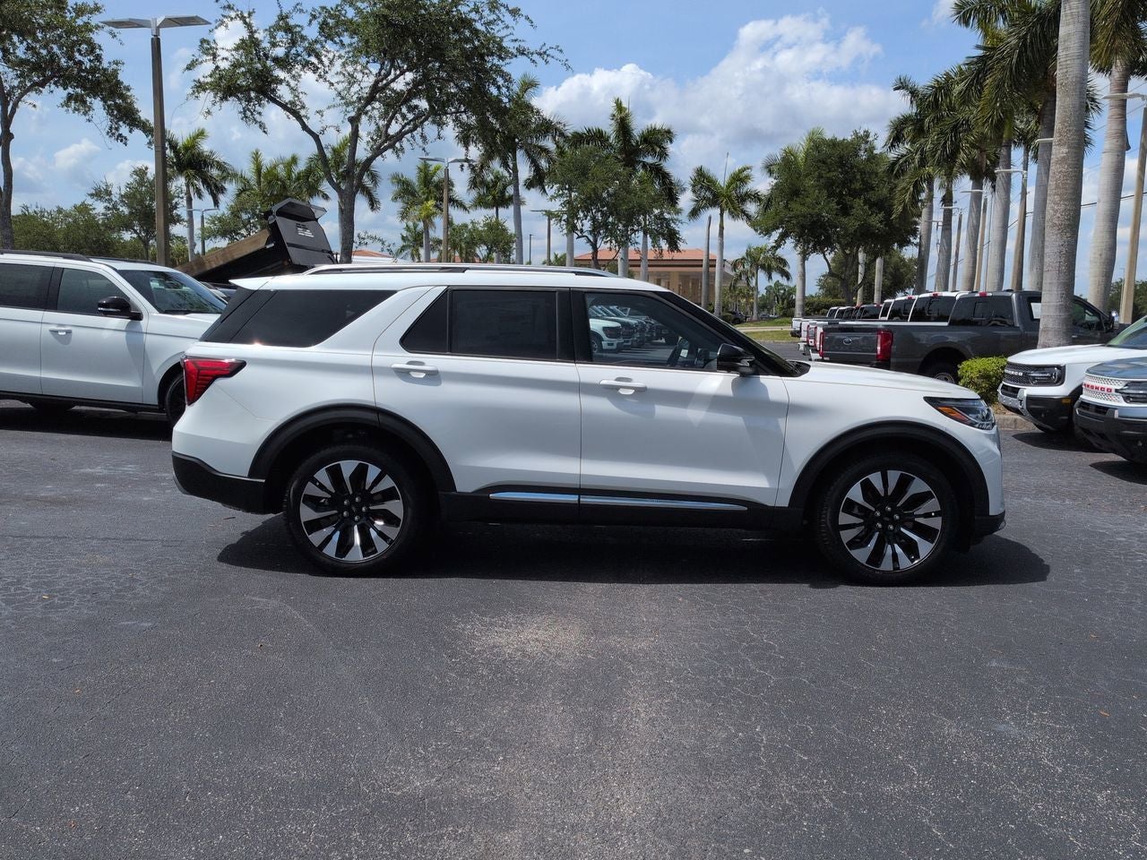 2026 Ford Explorer Platinum™