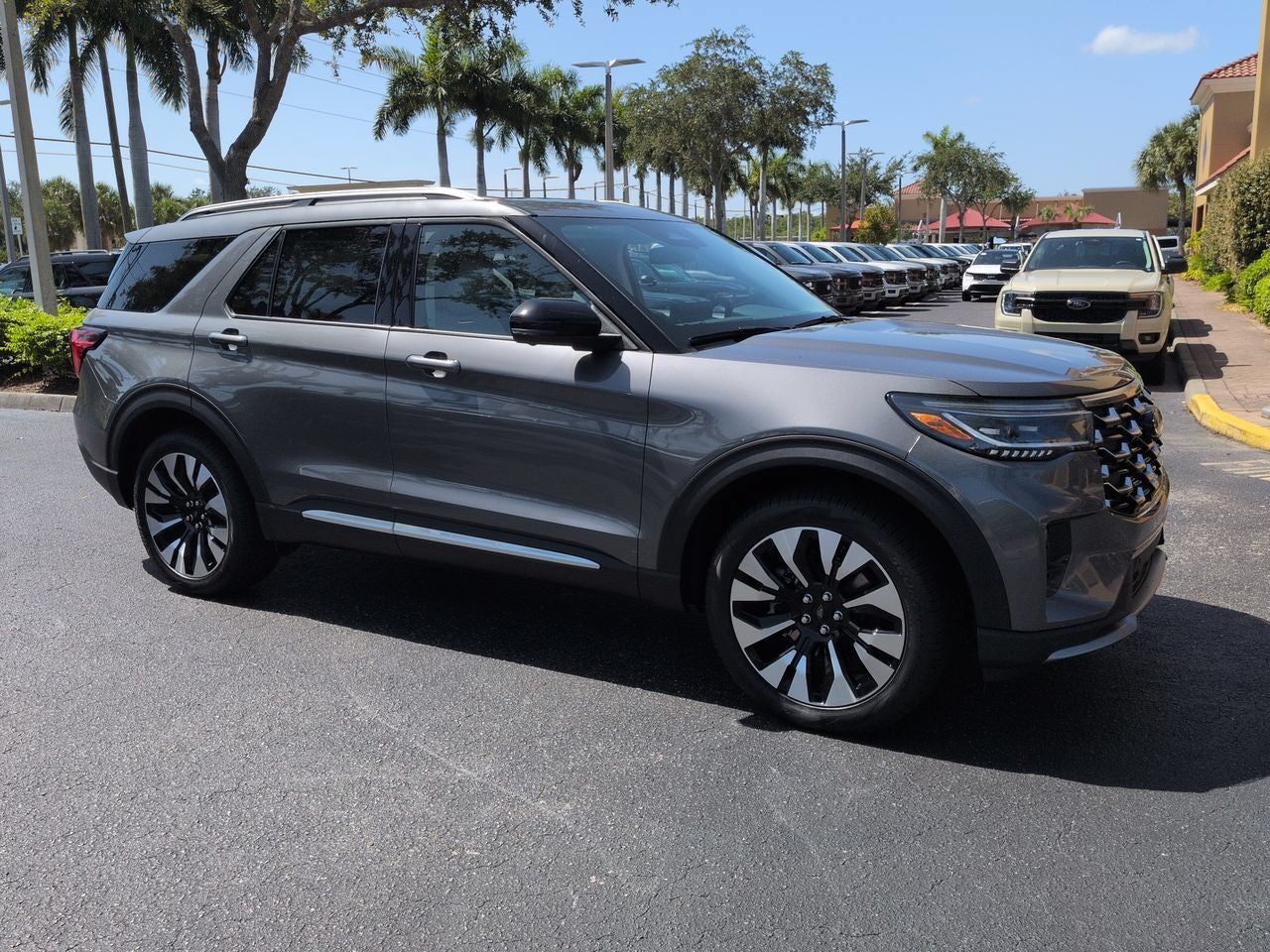 2026 Ford Explorer Platinum™