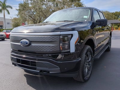 2023 Ford F-150 Lightning XLT