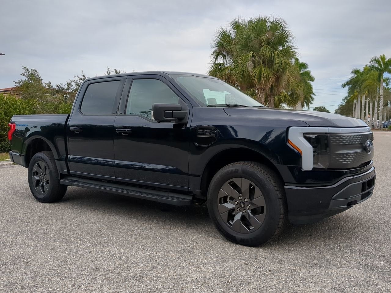 2023 Ford F-150 Lightning XLT