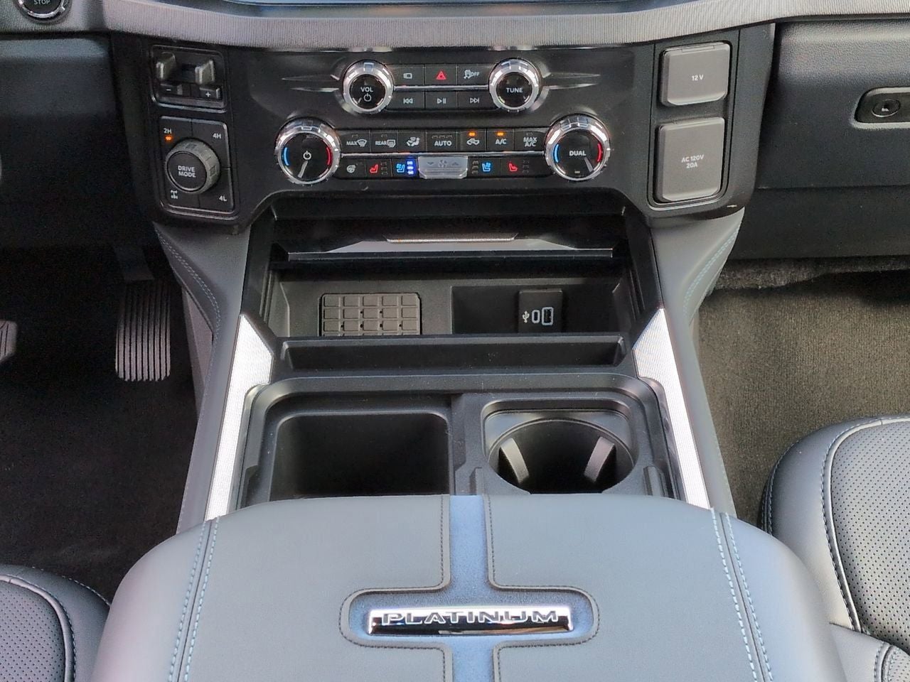 2026 Ford Super Duty F-250® Platinum®