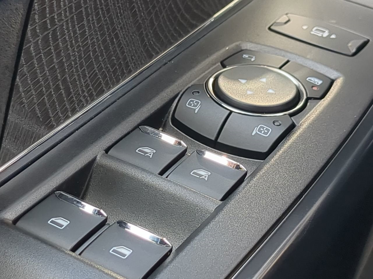 2025 Ford F-250SD Platinum