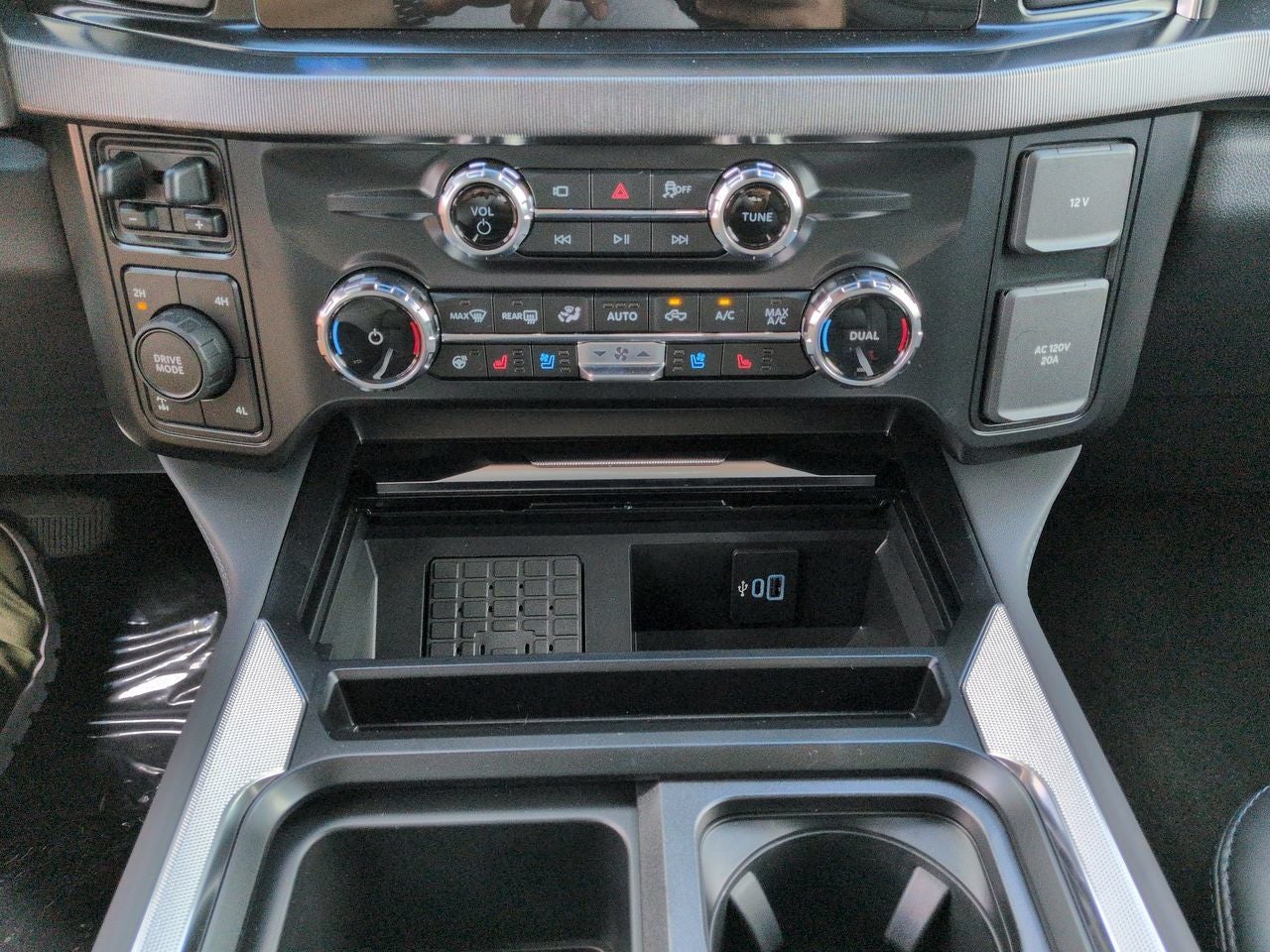 2026 Ford Super Duty F-250® Platinum®