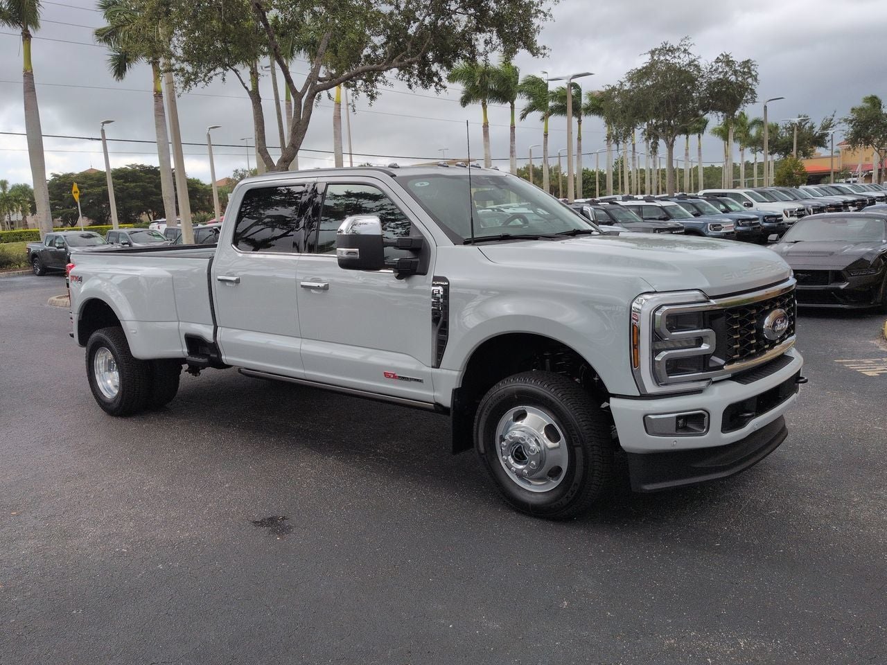 2026 Ford Super Duty F-350® Platinum®