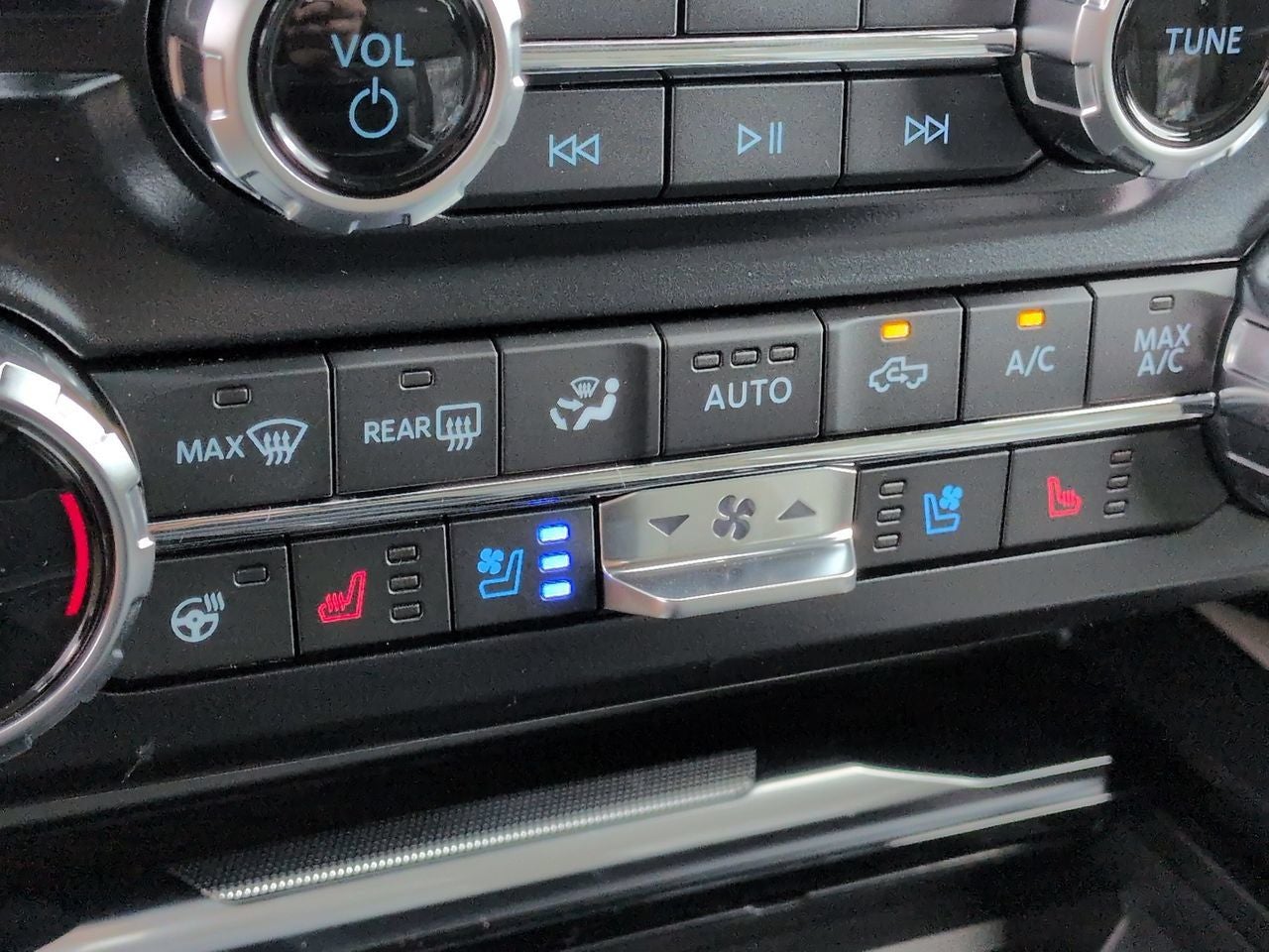 2026 Ford Super Duty F-350® Platinum®
