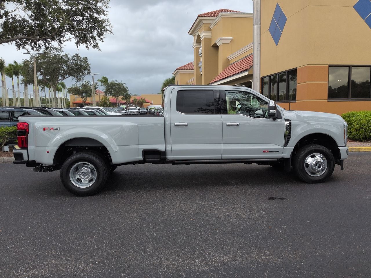 2026 Ford Super Duty F-350® Platinum®