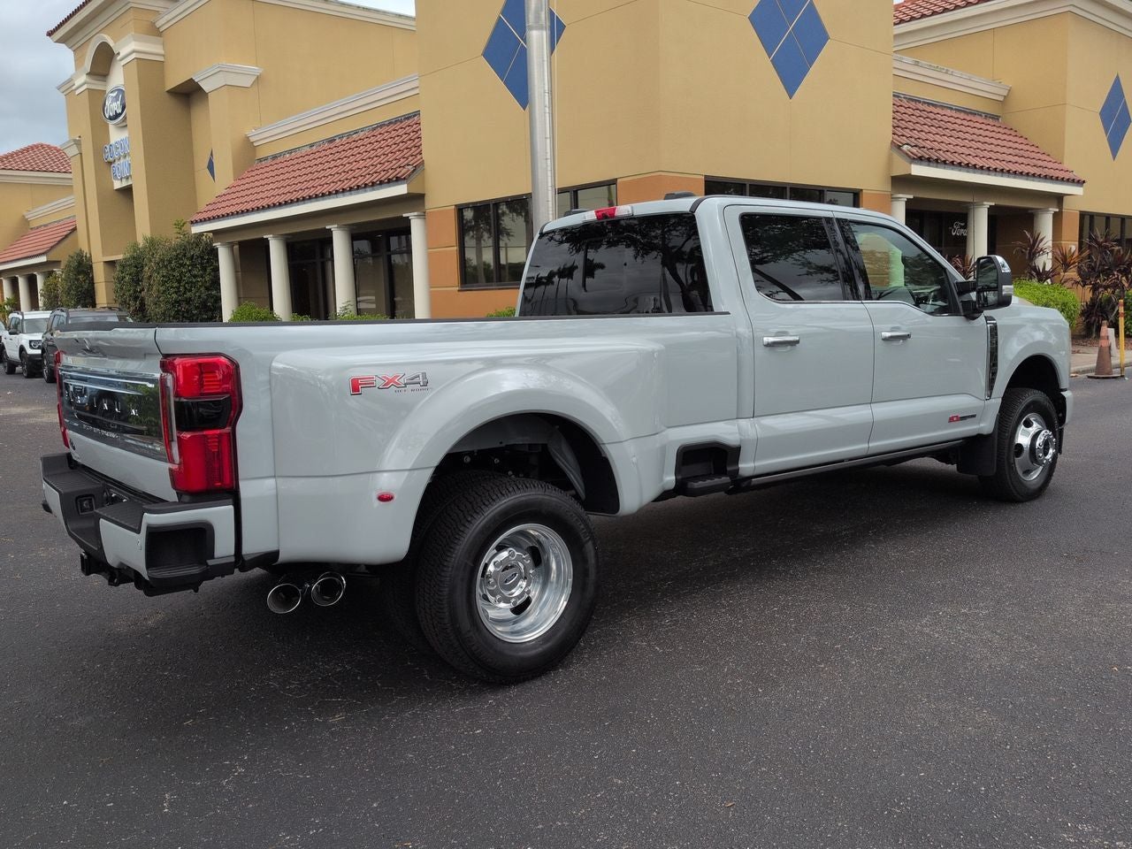 2026 Ford Super Duty F-350® Platinum®