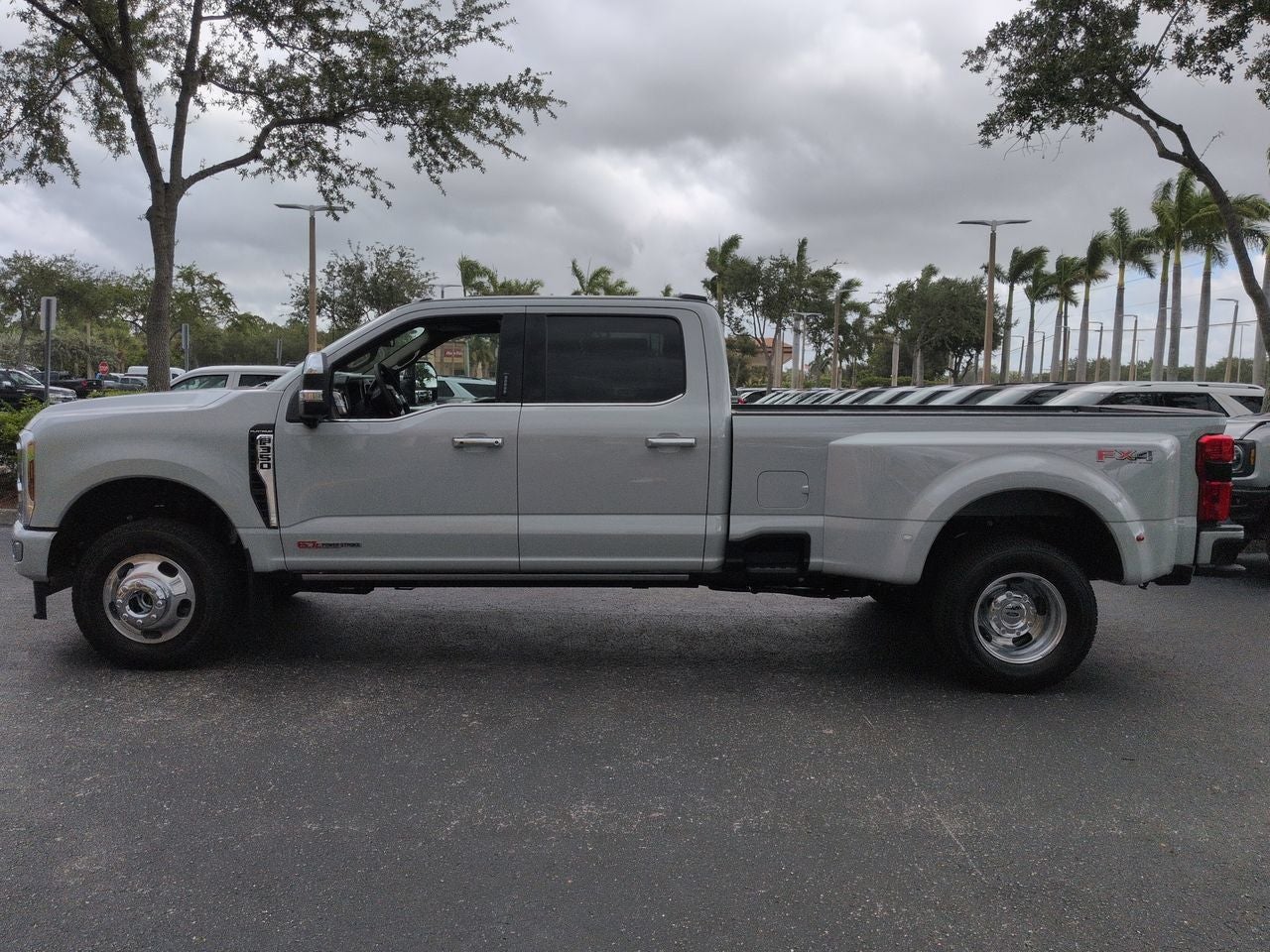 2026 Ford Super Duty F-350® Platinum®