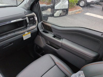 2026 Ford Super Duty F-350® Lariat®