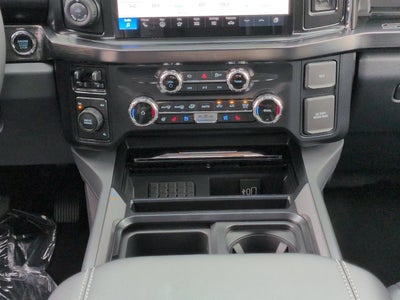 2026 Ford Super Duty F-350® Lariat®