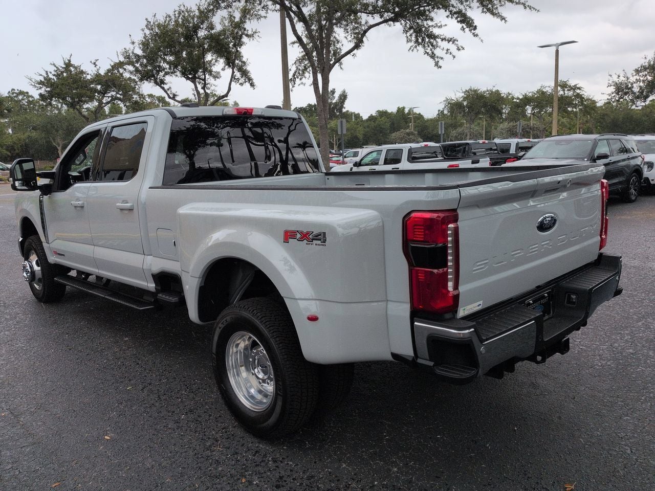 2026 Ford Super Duty F-350® Lariat®