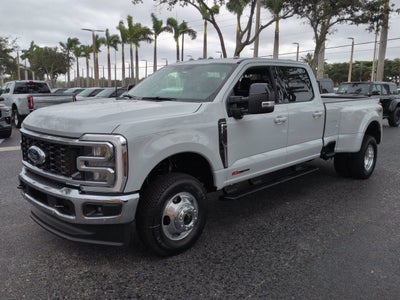 2026 Ford Super Duty F-350® Lariat®