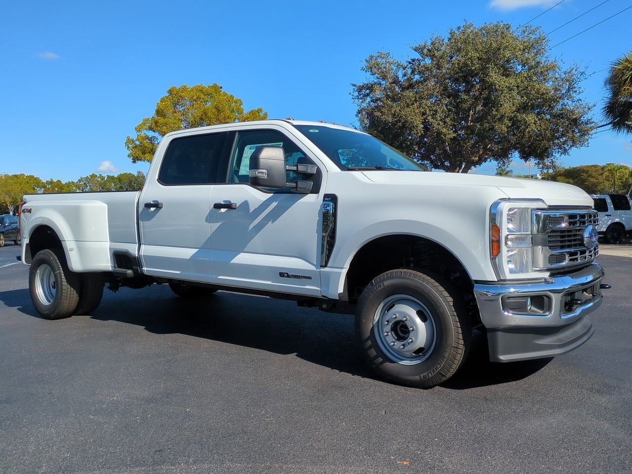 2026 Ford F-350SD XLT DRW