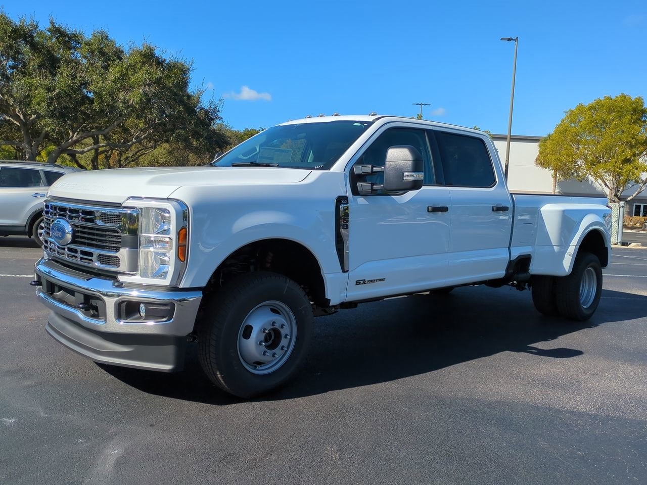 2026 Ford F-350SD XLT DRW