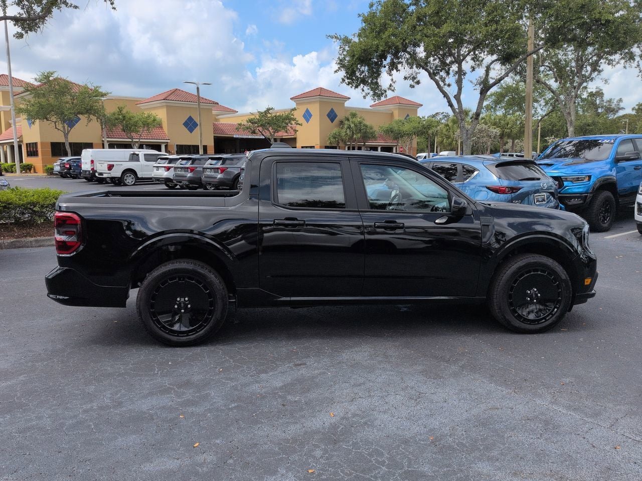 2026 Ford Maverick Lobo Standard