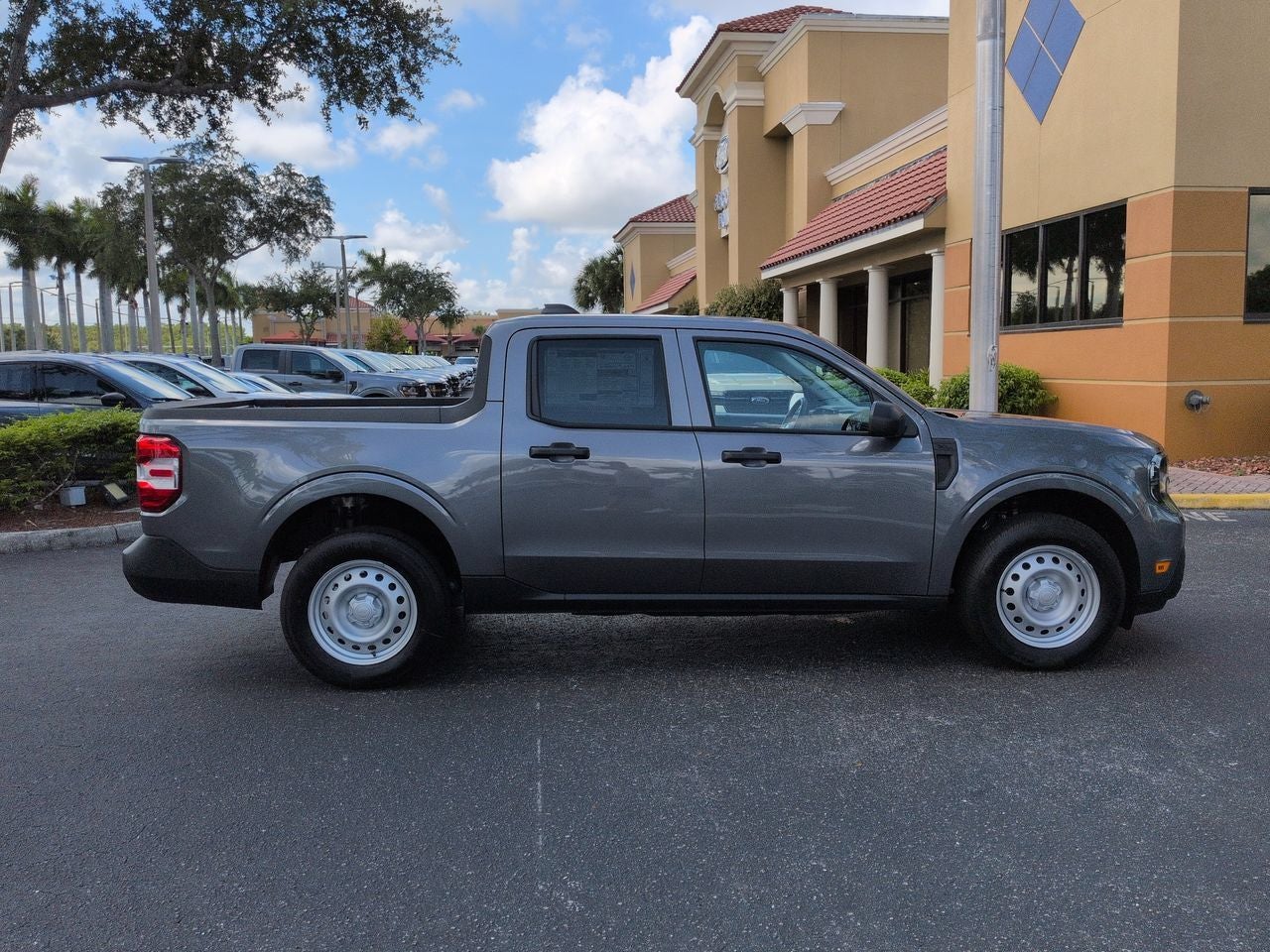 2026 Ford Maverick XL