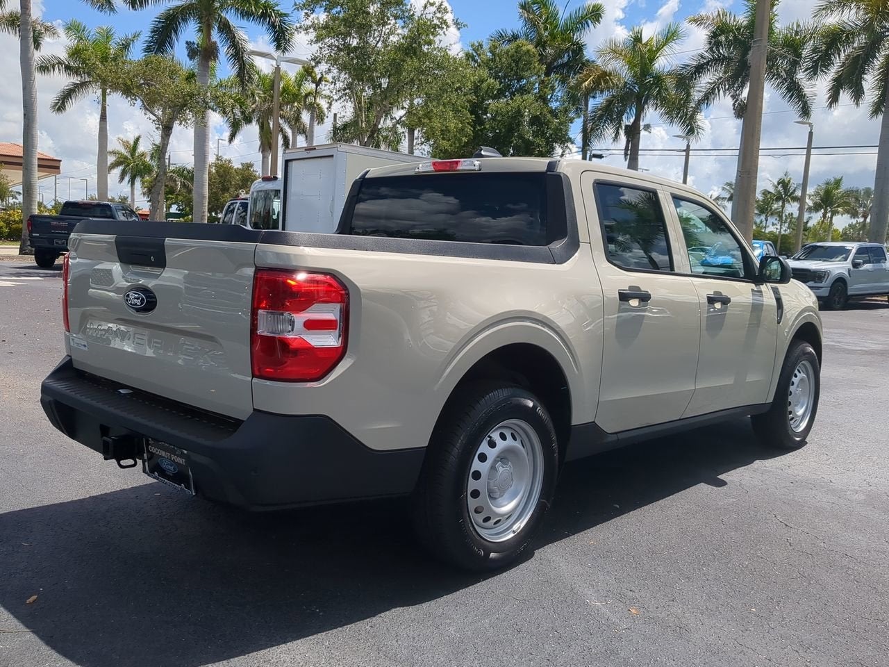 2025 Ford Maverick XL