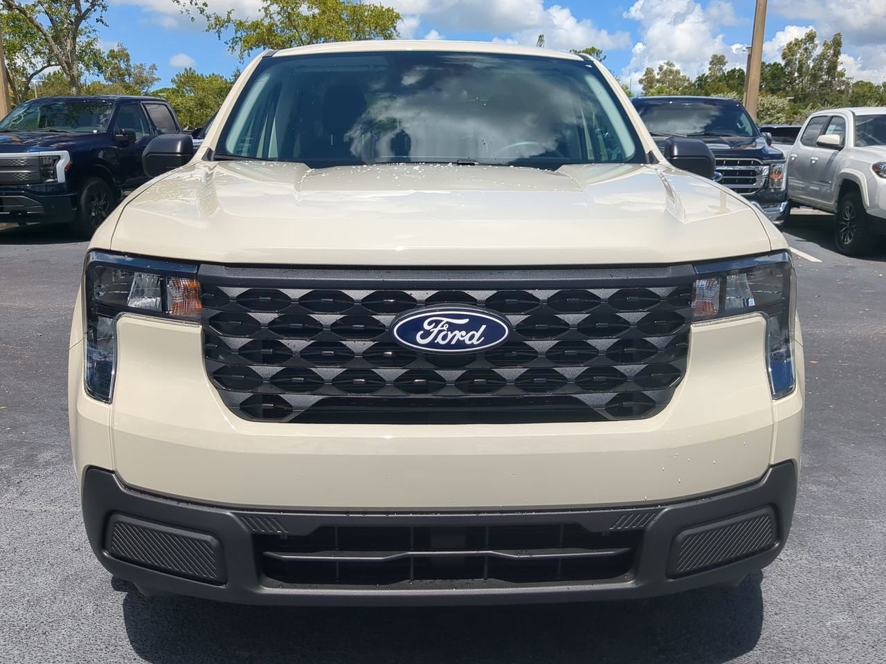 2025 Ford Maverick XL