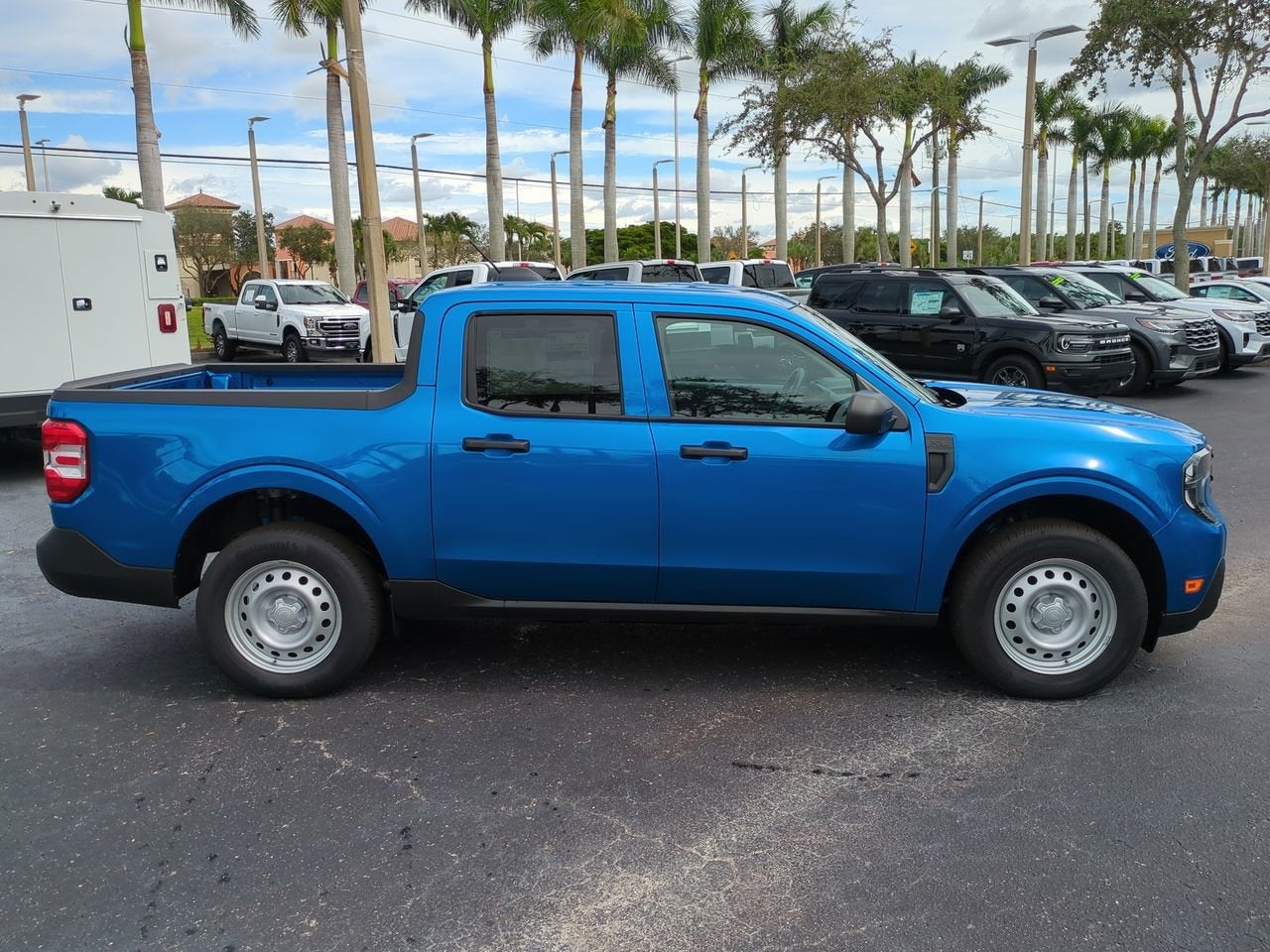 2025 Ford Maverick XL