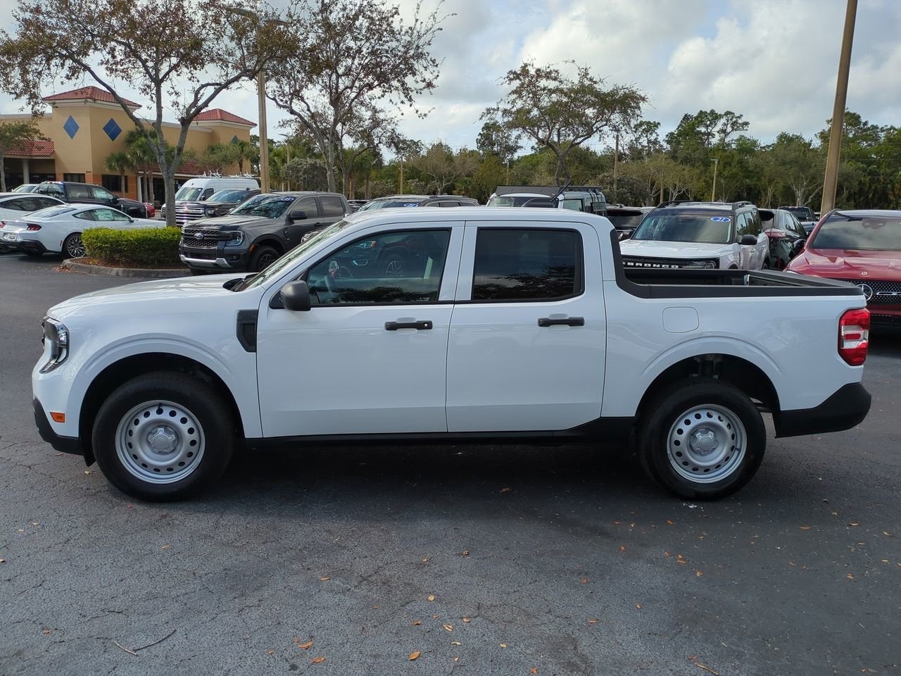 2026 Ford Maverick XL