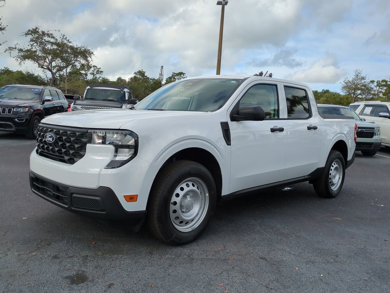 2026 Ford Maverick XL