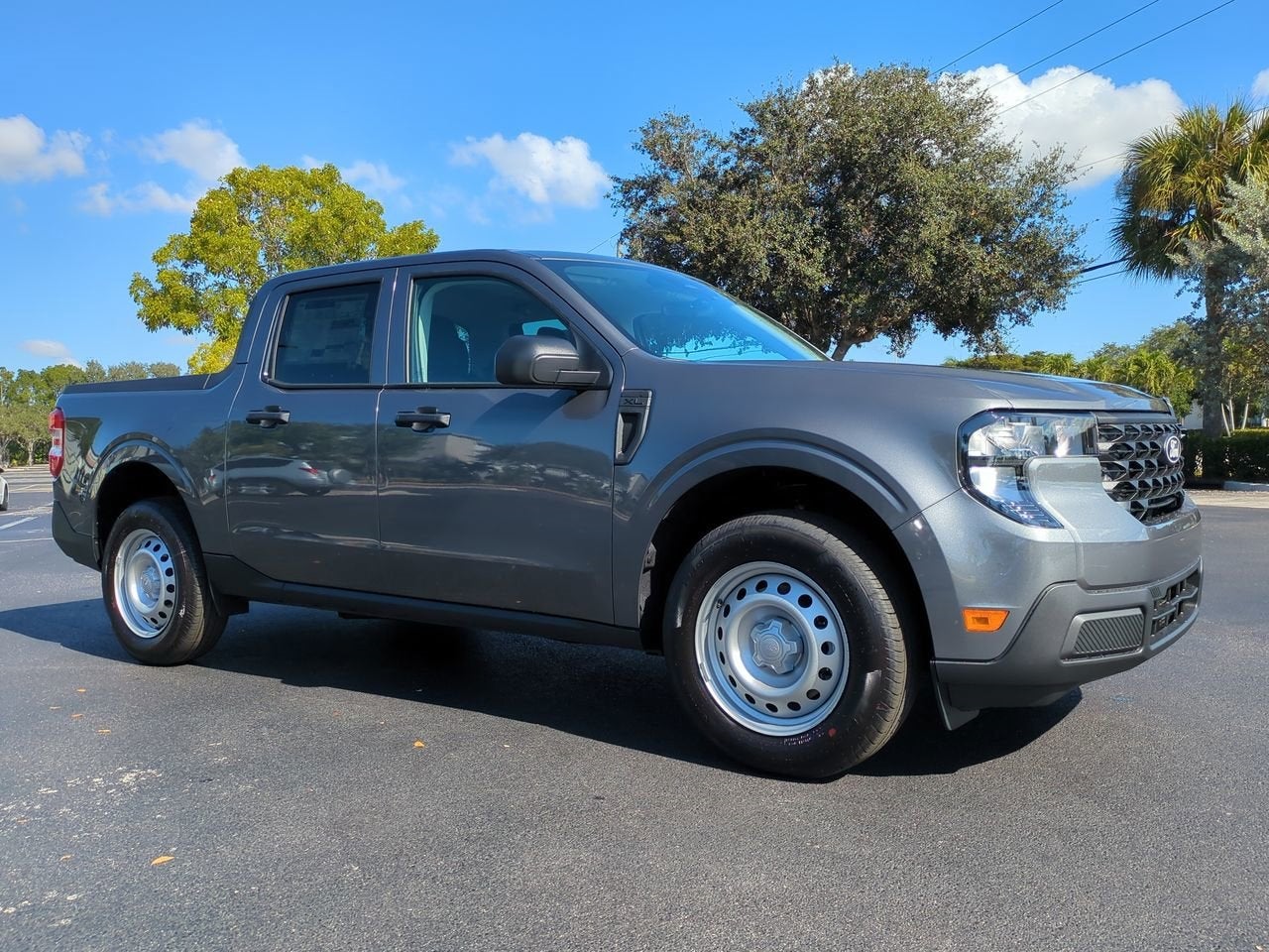 2025 Ford Maverick XL