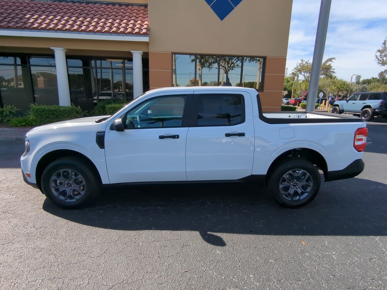 2025 Ford Maverick XLT
