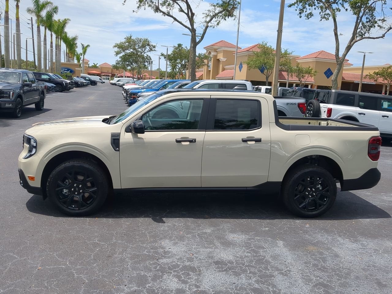 2025 Ford Maverick XLT