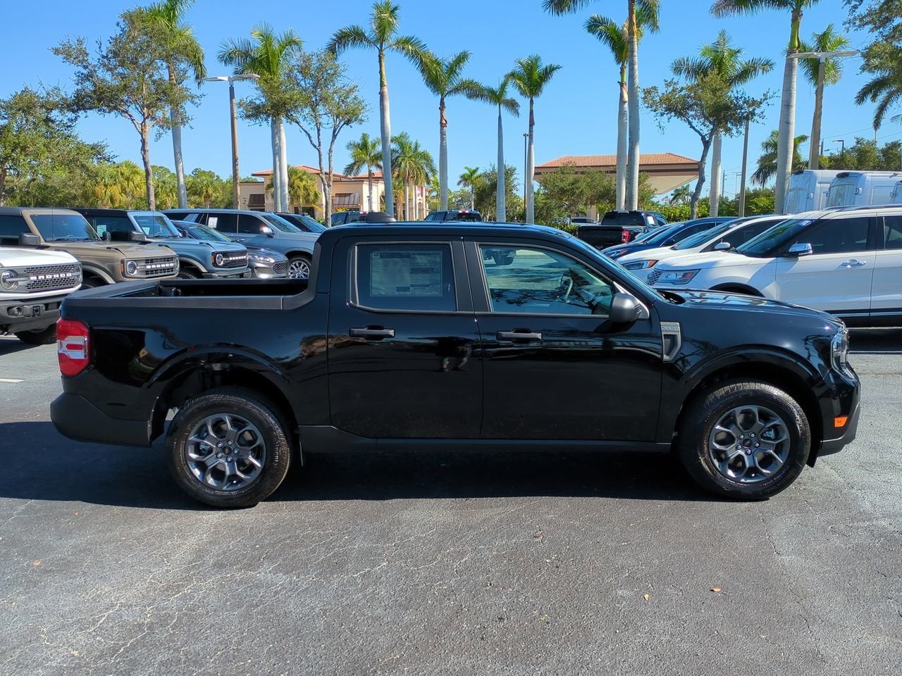 2025 Ford Maverick XLT