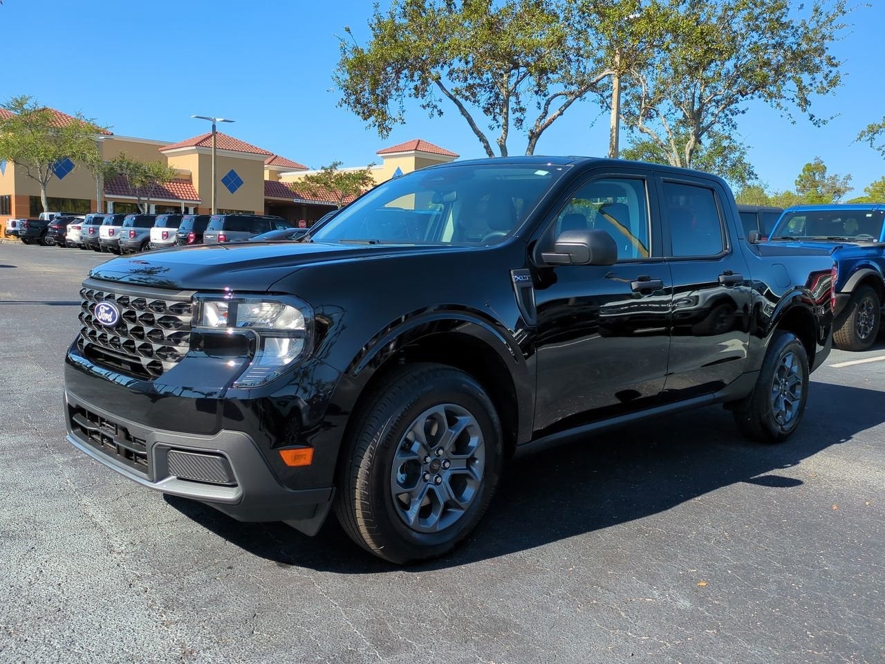 2025 Ford Maverick XLT