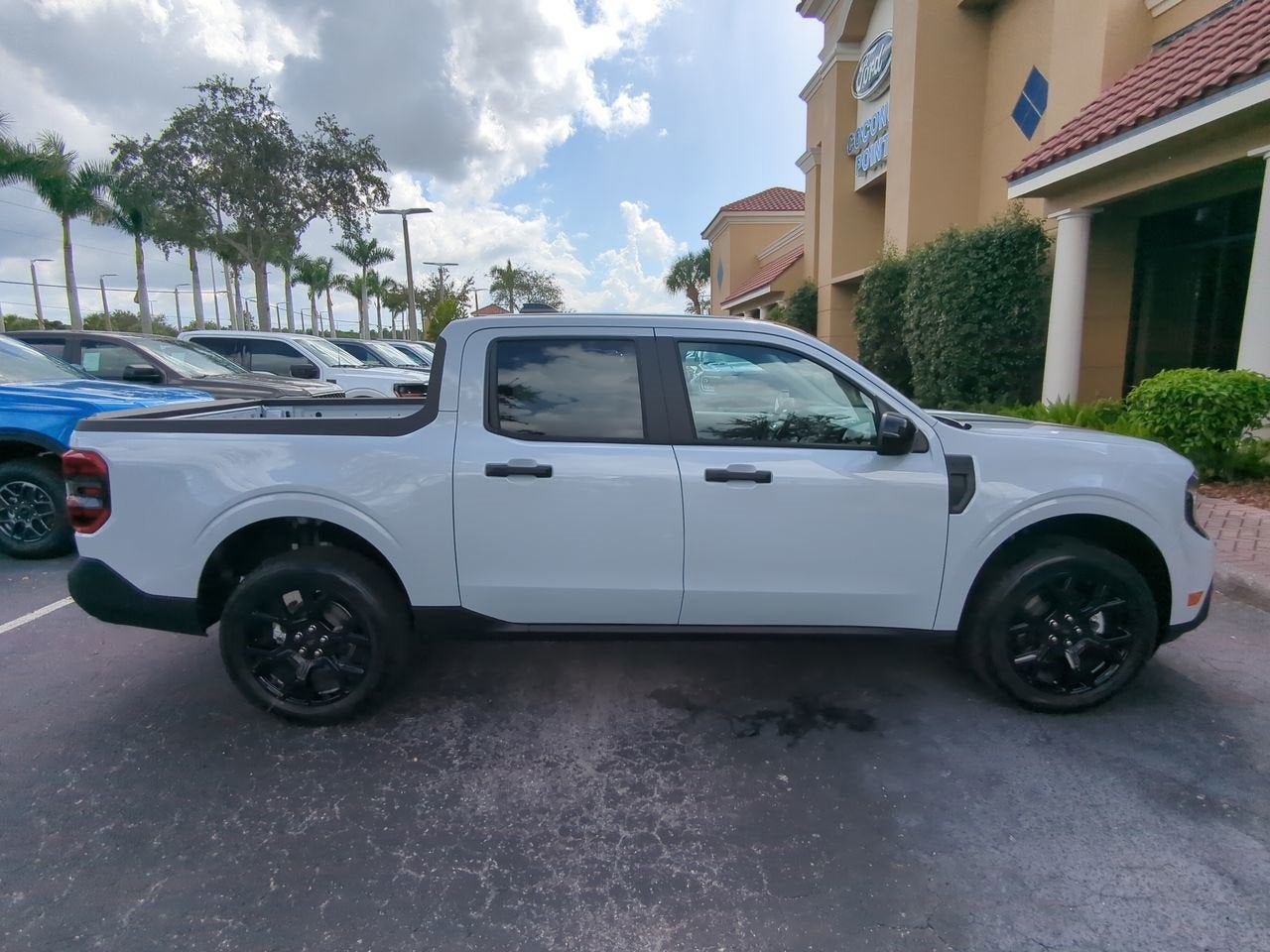 2025 Ford Maverick XLT