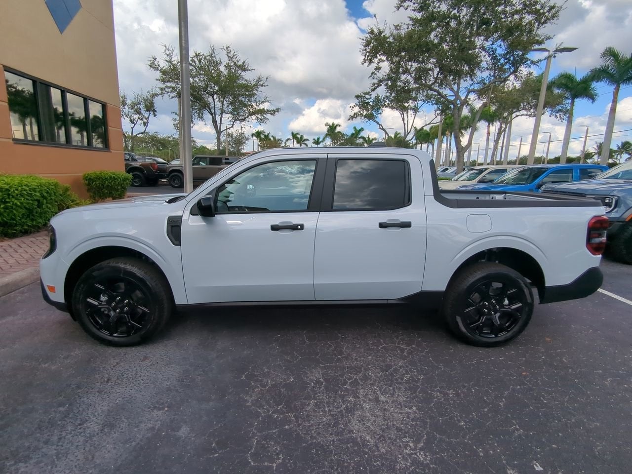 2025 Ford Maverick XLT